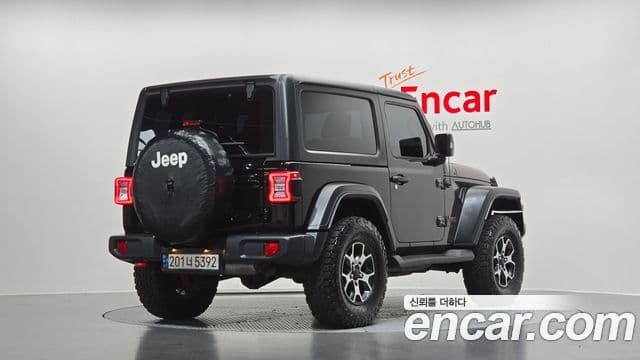 Jeep Wrangler 2020 — Photo 29/30