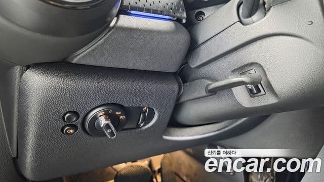 Mini Cooper Electric 2023 — ფოტო 4/20