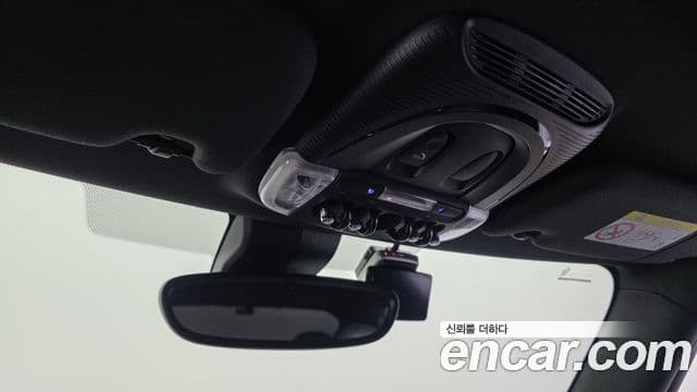 Mini Cooper Electric 2023 — ფოტო 8/20
