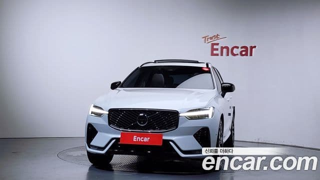 Volvo XC60 2025 — Şəkil 4/35