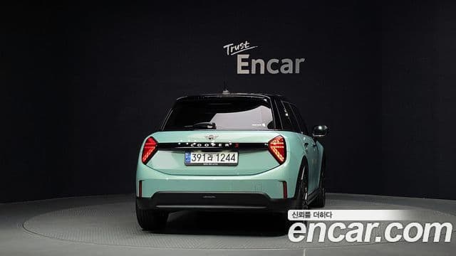 Mini Cooper S 2025 — Photo 14/31