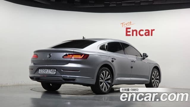 Volkswagen Arteon 2019 — Фото 1/20
