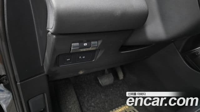 Land Rover Range Rover Evoque 2019 — Фото 18/20