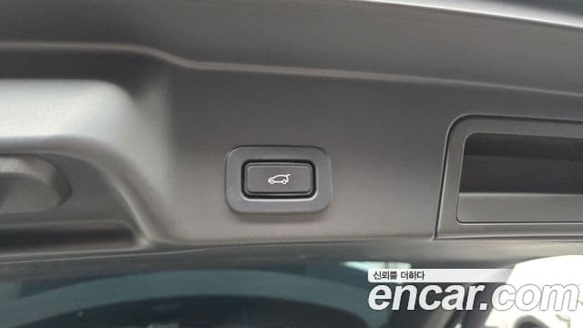 Land Rover Range Rover Evoque 2019 — Şəkil 29/32