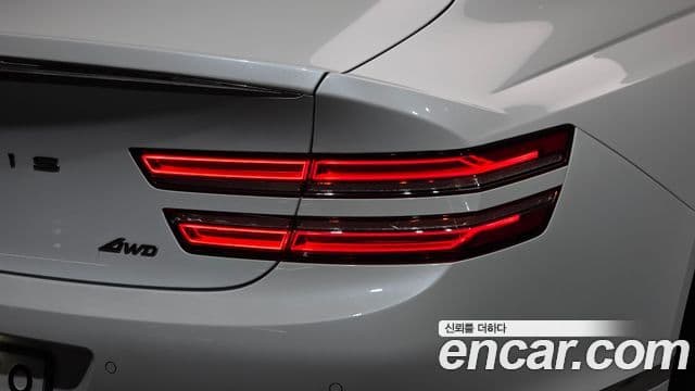 Genesis G80 2021 — Photo 31/37