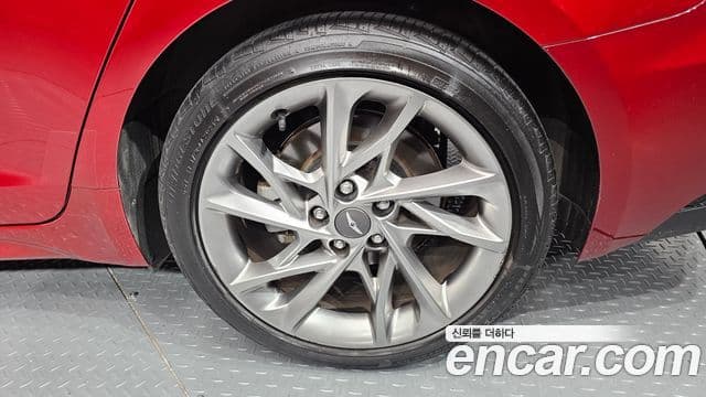 Genesis G70 2021 — Şəkil 25/33