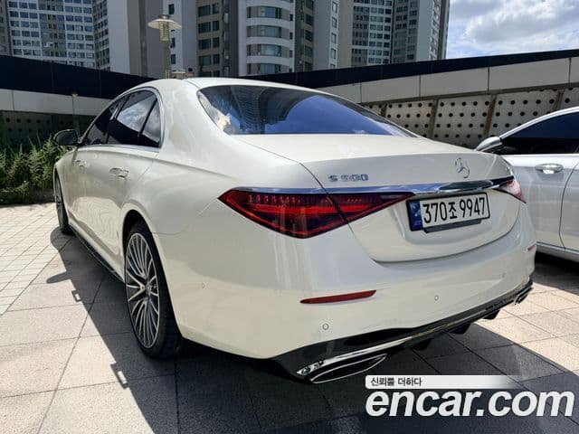 Mercedes-Benz S-Class 2023 — Photo 11/12