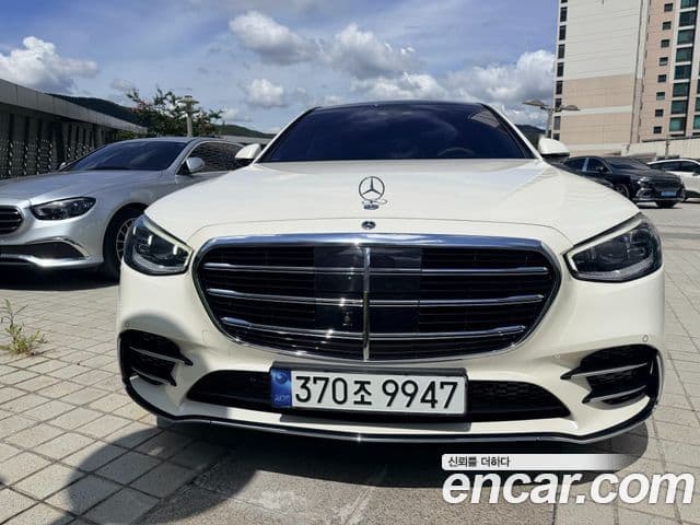 Mercedes-Benz S-Class 2023 — Photo 7/12