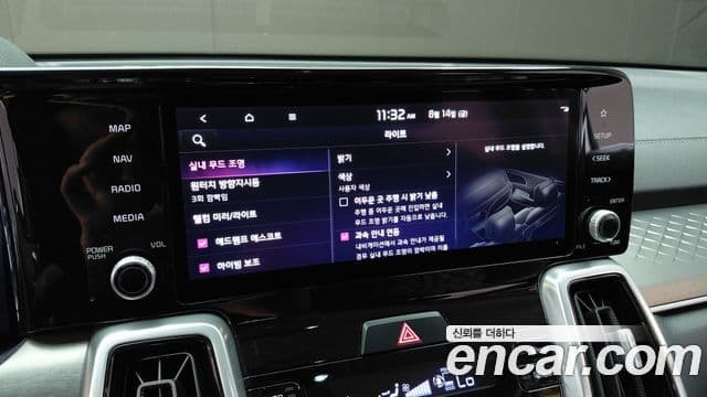Kia Sorento 2021 — Şəkil 23/36