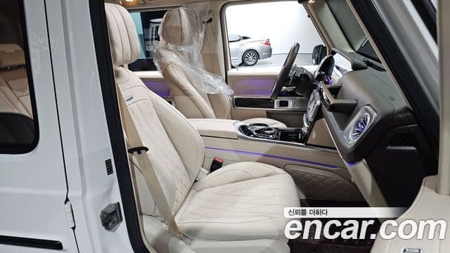 Mercedes-Benz G-Class 2021 — Photo 13/32