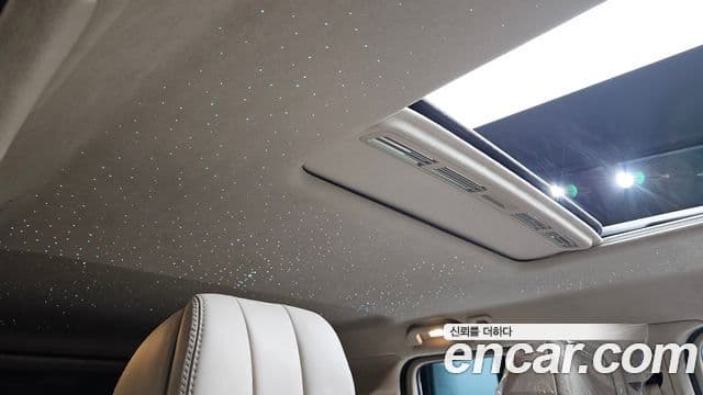 Mercedes-Benz G-Class 2021 — Photo 30/32