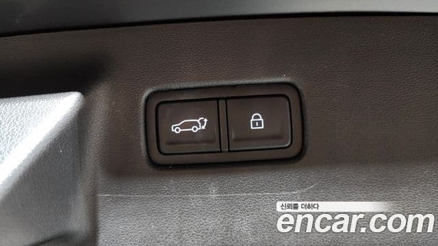 Hyundai Santa Fe 2025 — Şəkil 18/37
