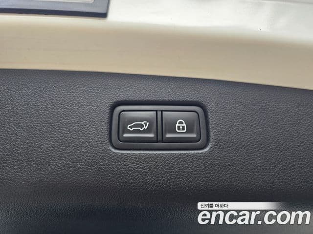 Genesis GV70 2021 — Photo 7/20