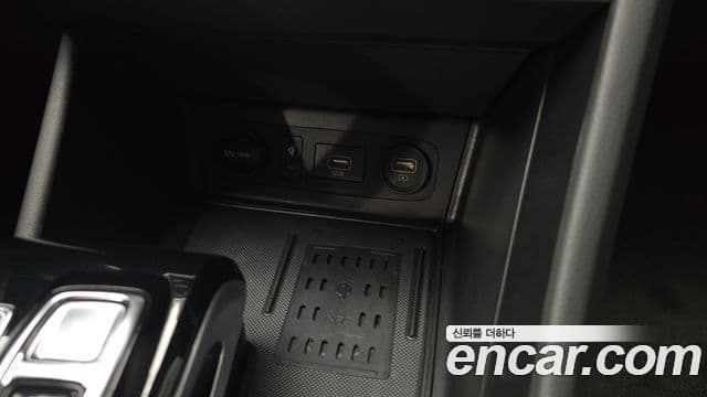 Hyundai Sonata Hybrid 2019 — Şəkil 18/33