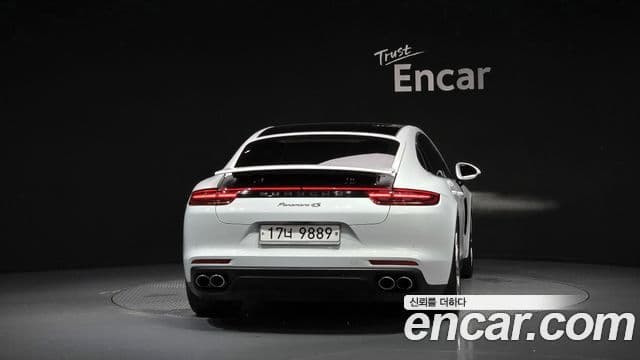 Porsche Panamera 2018 — Şəkil 13/20