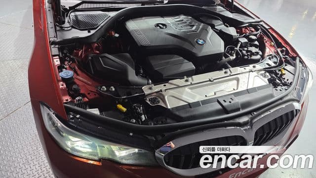 BMW 3 Series 2020 — Photo 31/35