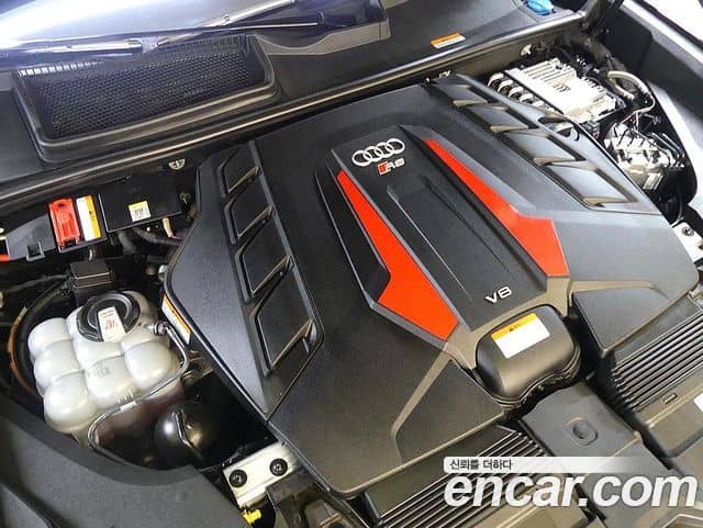 Audi RSQ8, 2025