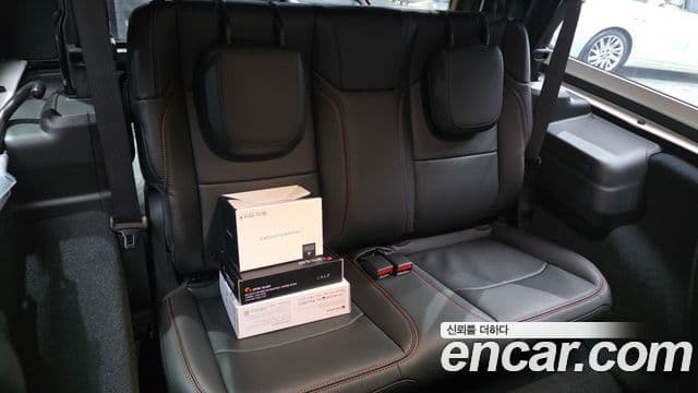 Jeep Wrangler 2024 — Şəkil 10/32