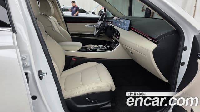 Genesis GV70 2024 — ფოტო 27/34