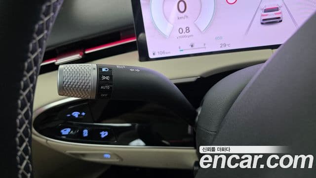 Genesis GV70 2024 — ფოტო 29/34