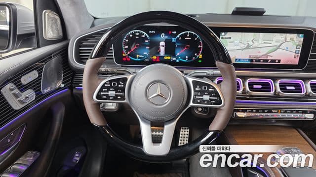 Mercedes-Benz GLS-Class 2020 — Photo 12/20