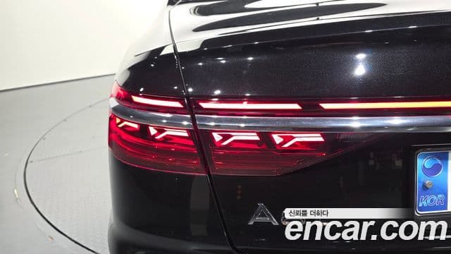 Audi A8 2023 — Photo 16/31