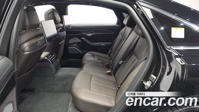 Audi A8 2023 — Photo 19/31