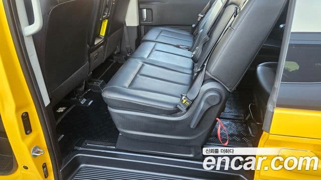 Hyundai Staria 2021 — Photo 3/18
