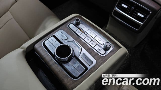 Kia The K9 2019 — ფოტო 27/36