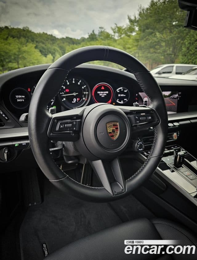 Porsche 911 2024 — Photo 15/20