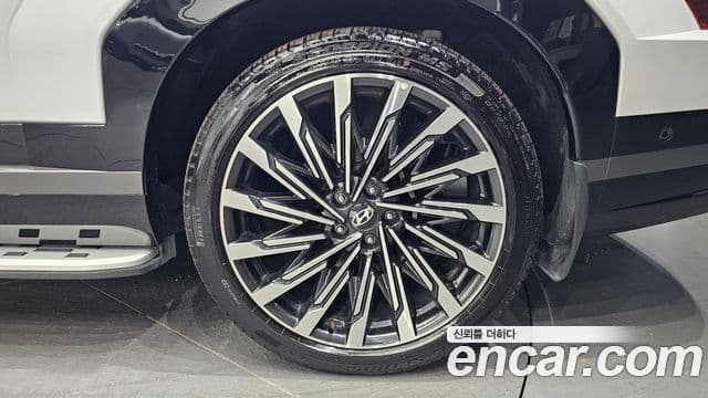 Hyundai Santa Fe 2024 — Photo 26/34