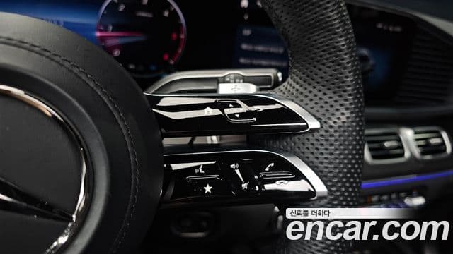 Mercedes-Benz GLE-Class 2023 — Photo 15/35