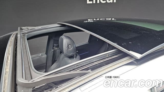 Mercedes-Benz GLE-Class 2023 — Photo 25/35