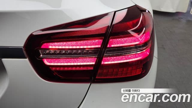 Mercedes-Benz GLA-Class 2019 — Photo 32/32