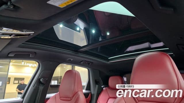 Porsche Cayenne 2019 — Photo 11/20