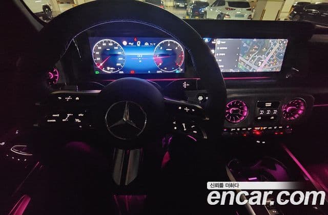 Mercedes-Benz G-Class 2026 — Photo 4/9