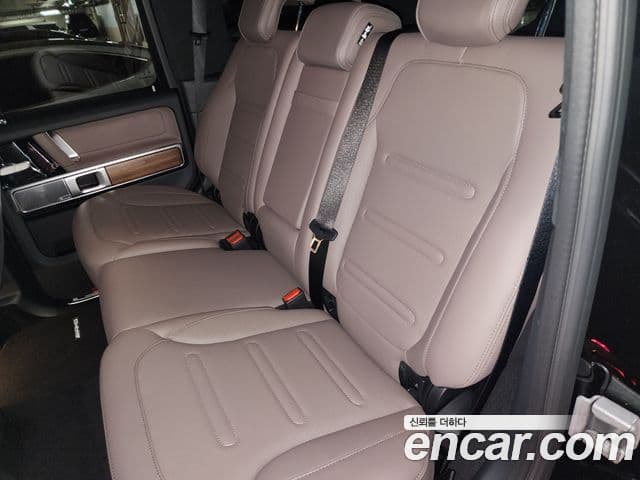 Mercedes-Benz G-Class 2026 — Photo 8/9