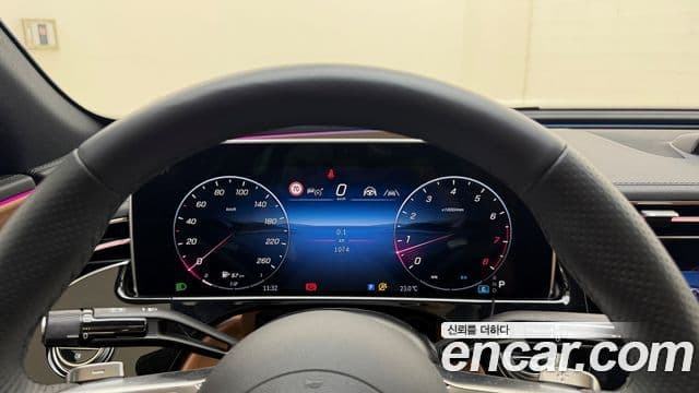 Mercedes-Benz E-Class 2025 — Photo 4/20