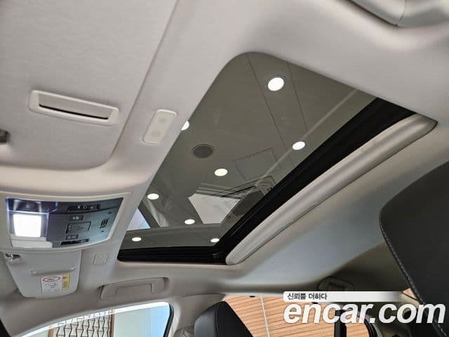 Lexus ES300h 2025 — Photo 6/15