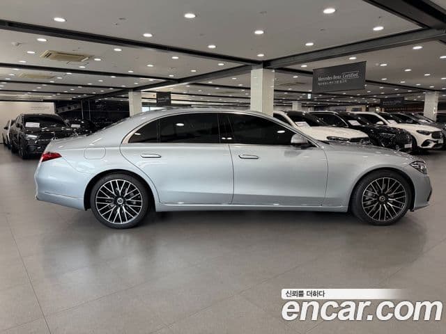 Mercedes-Benz S-Class 2026 — Photo 15/20