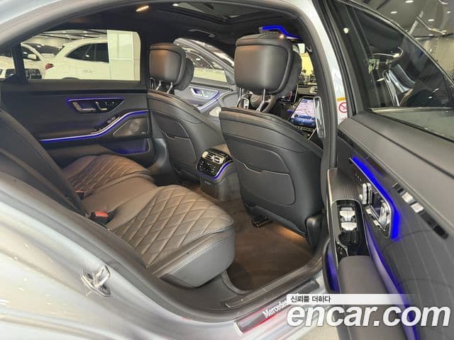 Mercedes-Benz S-Class 2026 — Photo 2/20