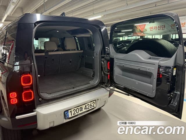 Land Rover Defender 2021 — ფოტო 11/18