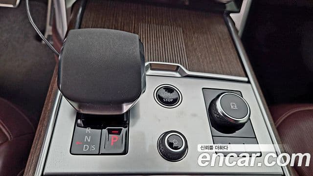 Land Rover Range Rover 2022 — Photo 11/20