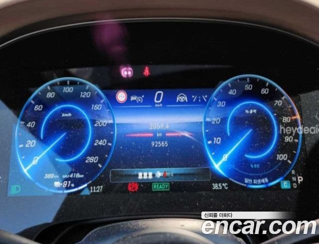 Mercedes-Benz EQE SUV 2023 — ფოტო 6/10