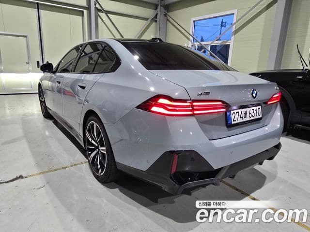 BMW 5 Series 2025 — Photo 7/19