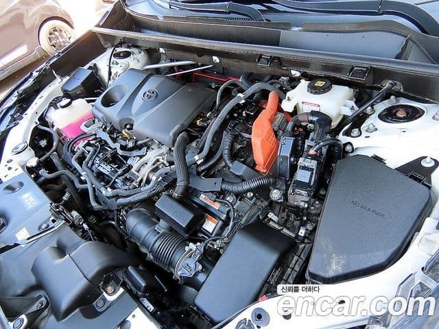 Toyota RAV4 2019 — Şəkil 14/20
