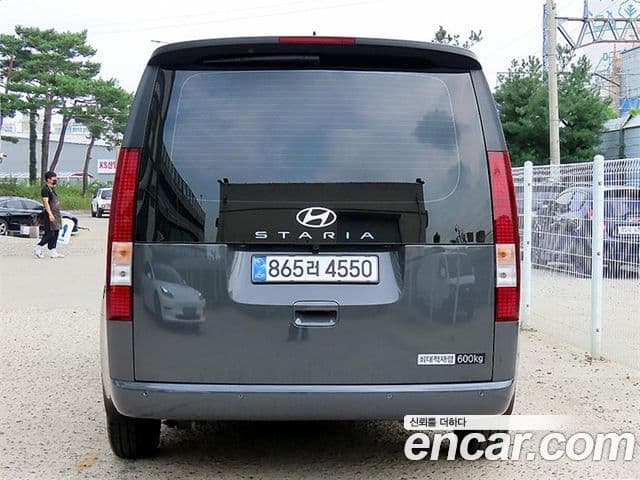 Hyundai Staria 2026 — Фото 3/18