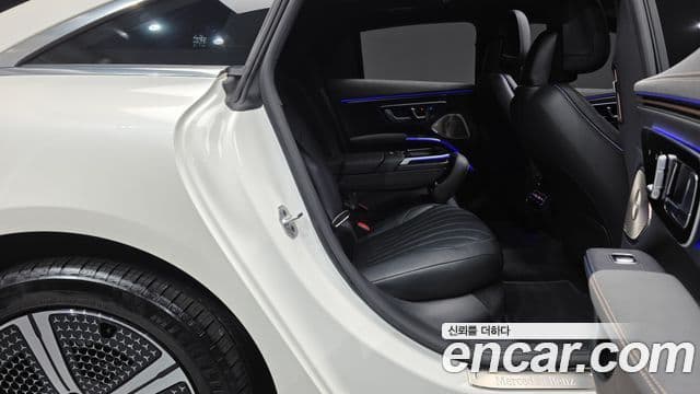 Mercedes-Benz EQS 2022 — ფოტო 34/35
