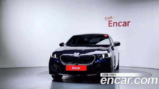BMW 5 Series, 2025