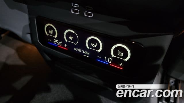 BMW 5 Series 2025 — Photo 2/23